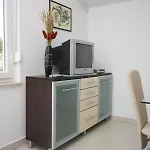 By The Sea Drage, Biograd - 6171 Apartman *