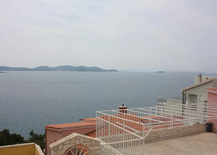 By The Sea Drage, Biograd - 6171 Apartman *